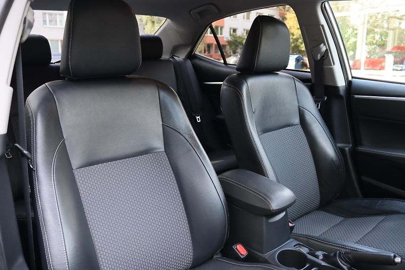 Toyota Corolla (2018) Toyota Corolla Sedan 1.6 - fotka 58 z 60