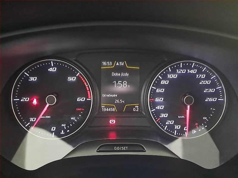 Seat Leon (2016) 2.0 TDI FR, Kůže, Navi - fotka 11 z 21