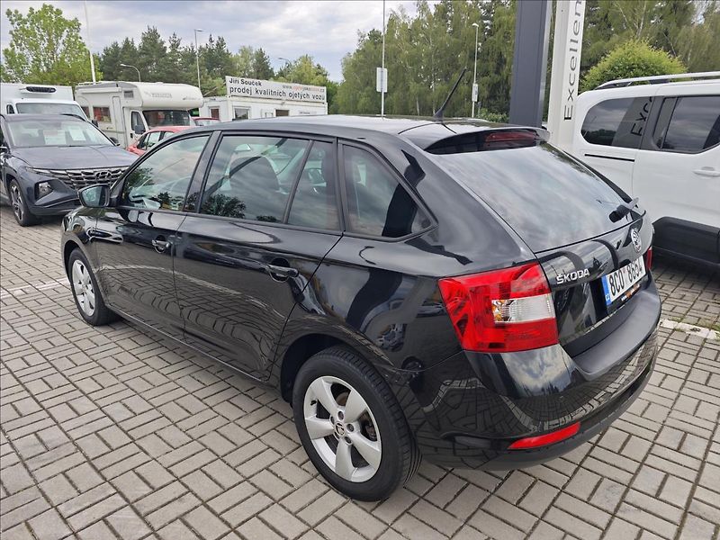 Škoda Rapid 1,6 TDI CR 66kW 7DSG  Spacebac - fotka 4 z 20