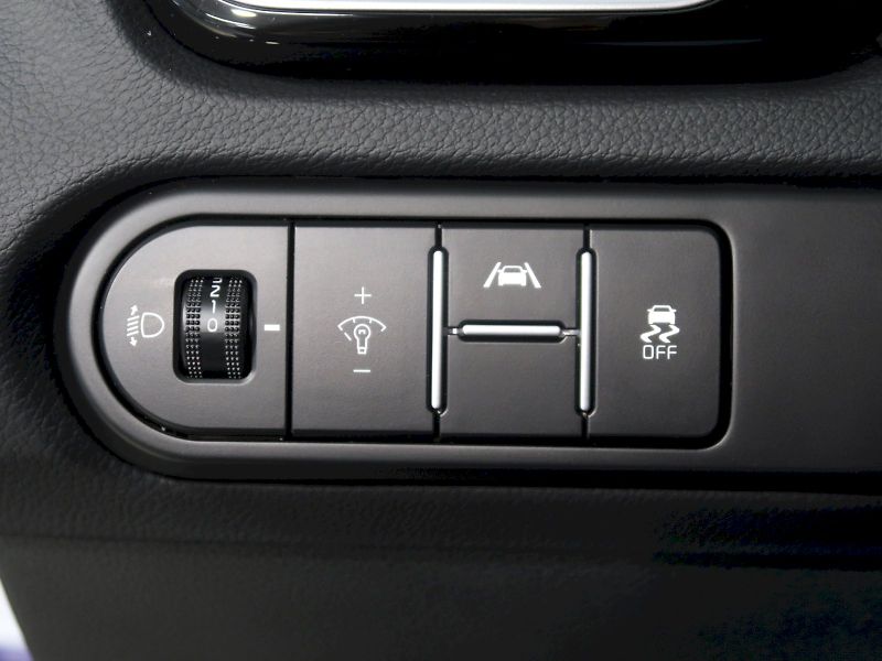 Kia XCeed (2025) TOP 1.5T-GDI 103KW DCT - fotka 30 z 35