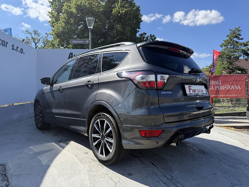 Ford Kuga (2017) 1.5 EcoBoost ST line 110kW - fotka 7 z 40