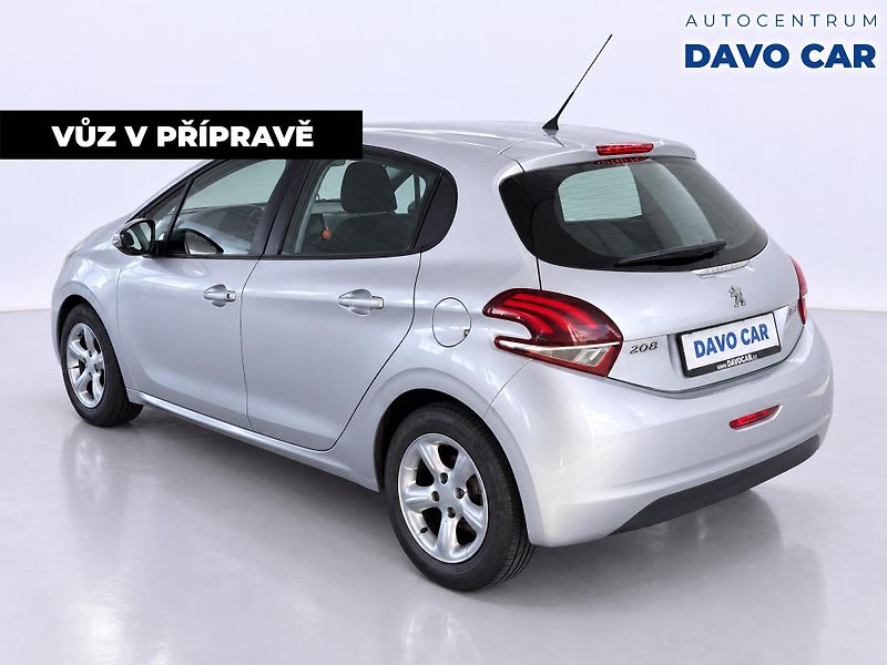 Peugeot 208 1.2 PureTech 60 kW CZ 1 MAJ - fotka 2 z 12