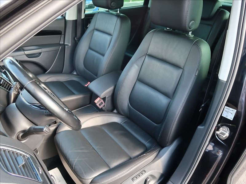 Volkswagen Sharan 2,0 TDi,110kW,7míst,tažné - fotka 10 z 32