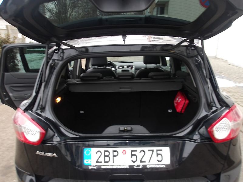 Ford Kuga 2,0TDCi TITANIUM Aut. 4x4! - fotka 35 z 44