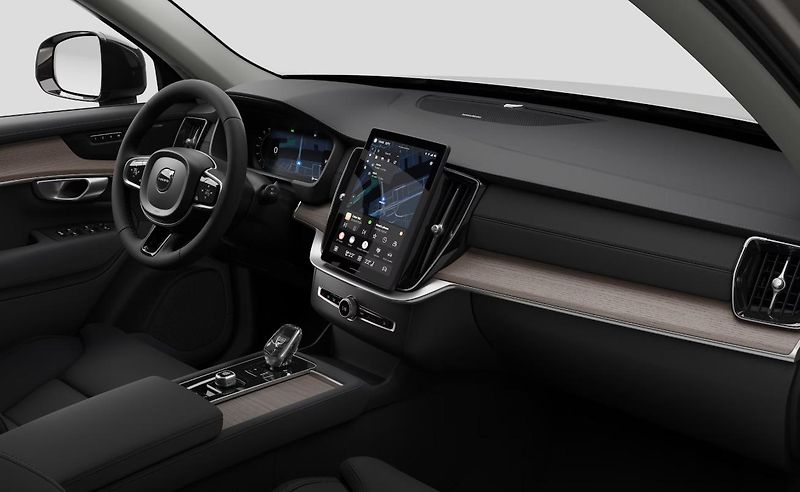 Volvo XC90 (2026) B5 AWD PLUS DARK - fotka 9 z 17