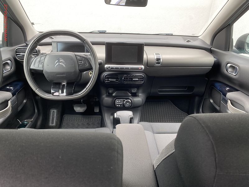 Citroën C4 Cactus (2016) 1.2 PT, ČR, AC, kamera - fotka 8 z 17