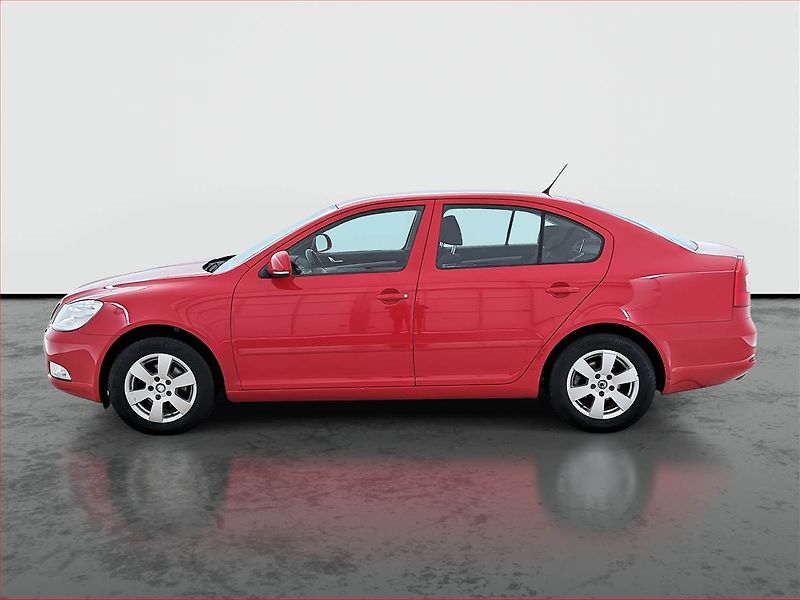 Škoda Octavia (2012) Ambition 1.6 TDI, ČR,1.maj - fotka 3 z 17