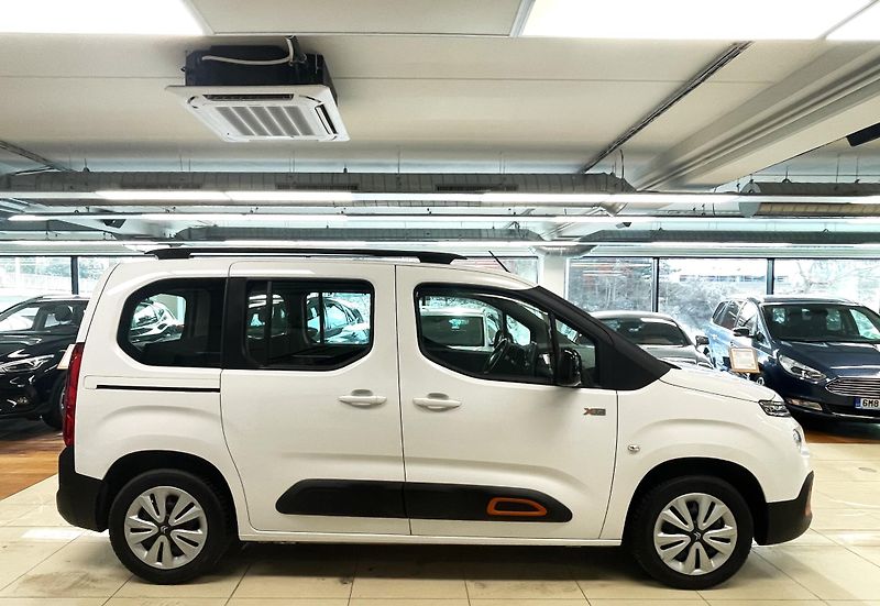 Citroën Berlingo 1.5 BlueHDi 130 S&S EAT8 - fotka 7 z 27