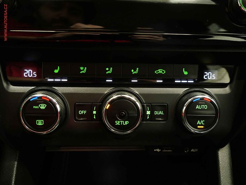 Škoda Octavia (2014) 1.4 TSi, AC, temp. - fotka 18 z 23
