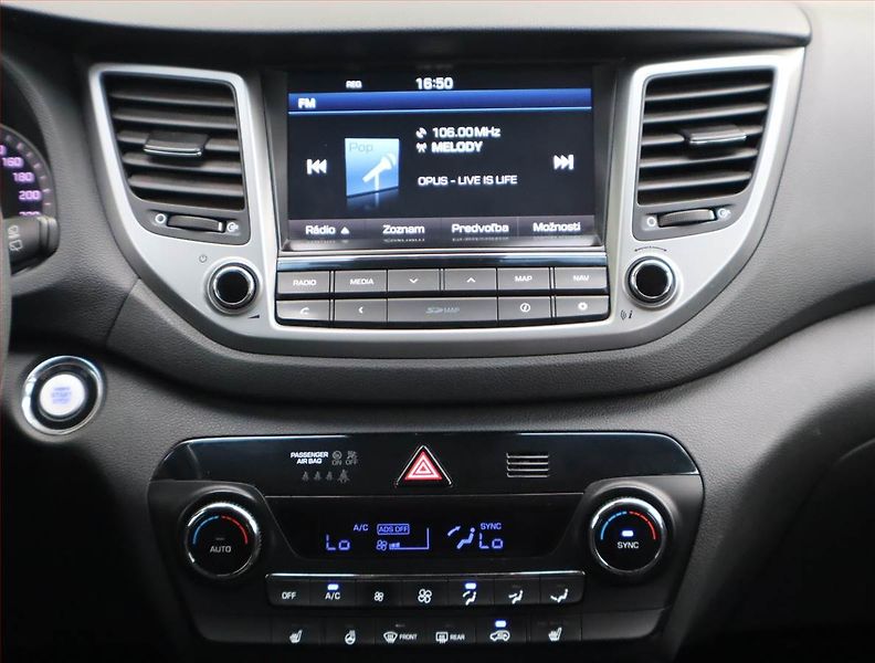 Hyundai Tucson (2018) 2.0 CRDi, 4X4, Serv.kniha - fotka 11 z 17