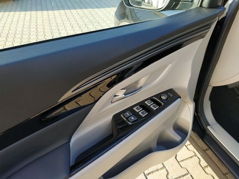 KGM Korando 1.5T, SYLE+,4WD, AT, SKLADEM - fotka 11 z 30