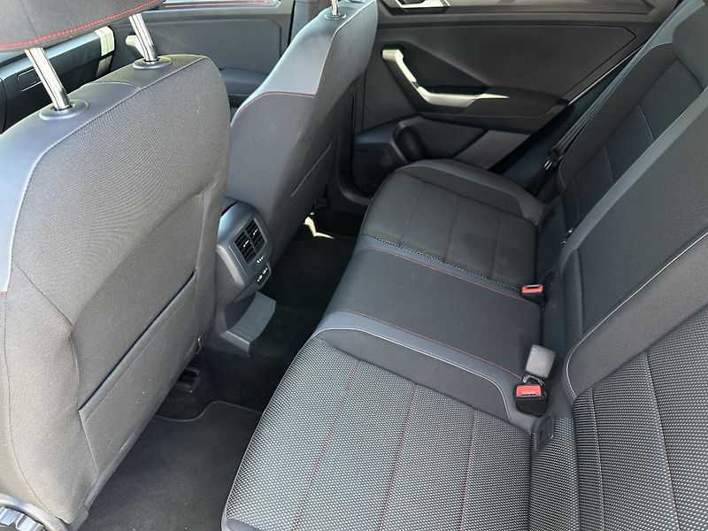 Volkswagen T-Roc 2.0 TDI DSG SPORT - fotka 10 z 23