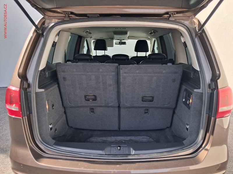 Volkswagen Sharan (2012) 2.0TDi 4x4, 7míst, ČR, Bixen - fotka 7 z 19