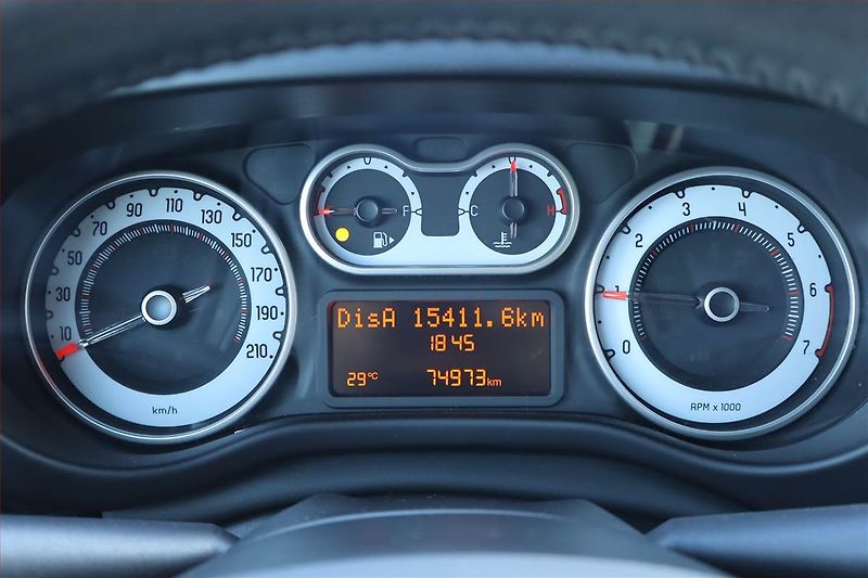 Fiat 500L (2013) 0.9 TwinAir, Serv.kniha - fotka 11 z 22