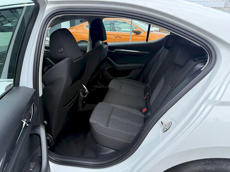 Škoda Octavia (2023) 1.0 TSI 81 kW Style - fotka 10 z 22