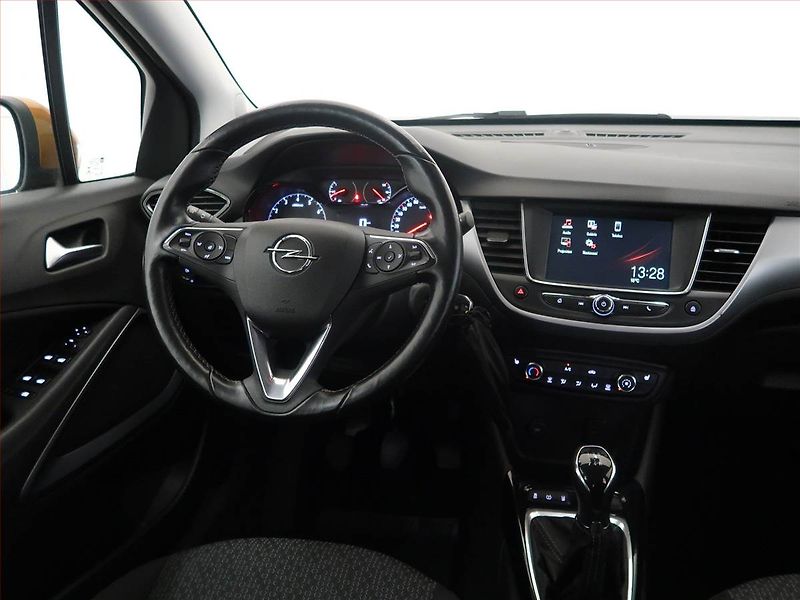 Opel Crossland X (2017) 1.2 Turbo, Tempomat - fotka 7 z 15