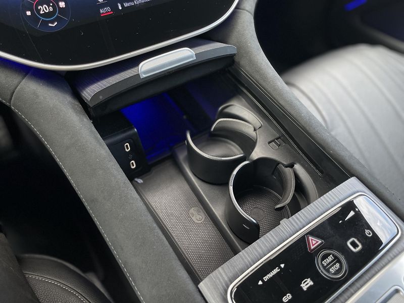 Mercedes-Benz EQS 580 4Matic AMG - fotka 40 z 41