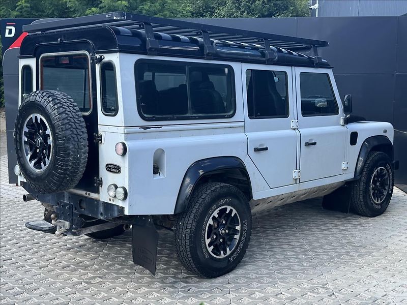 Land Rover Defender 2,2 110 TD4 STW Adventure ČR - fotka 7 z 25