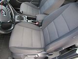 Volkswagen Touran (2015) 1.6TDI, AC, výhřev sed - náhled 9