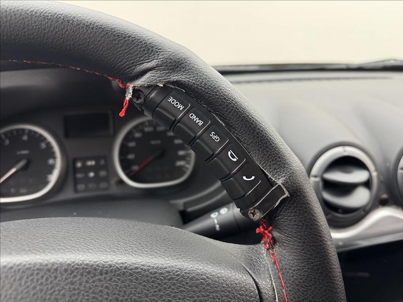 Dacia Duster 1,6 i 77kW AC LED TAŽNÉ KAMERA - fotka 10 z 33