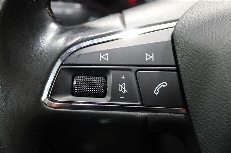 Seat Leon 1,4 TGi Style LED CZ původ - fotka 16 z 29