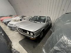 BMW Řada 5 (1974) 525i E12 REZEVOVÁNO - fotografie inzerátu