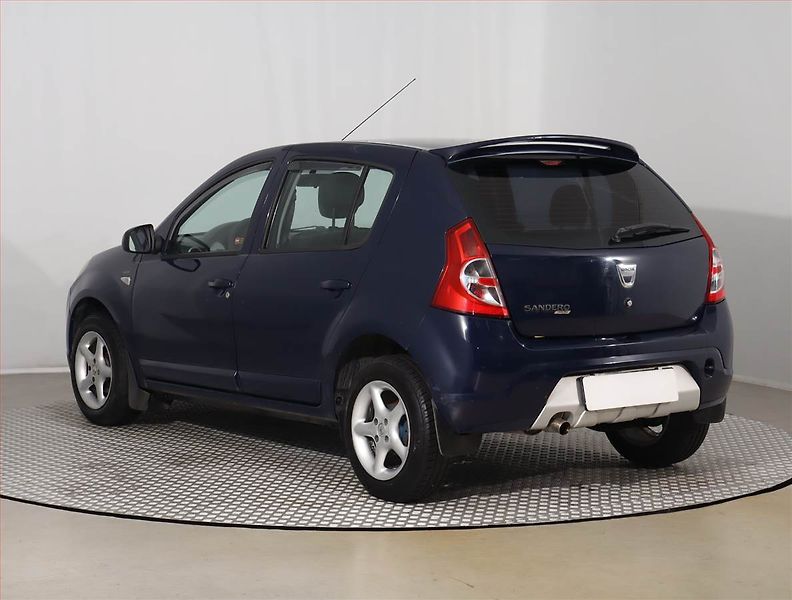 Dacia Sandero (2011) 1.6 MPI - fotka 4 z 14