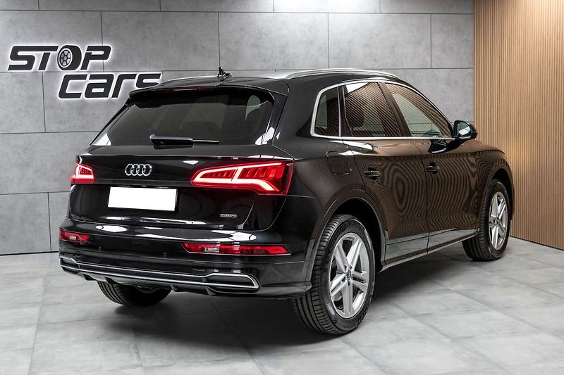 Audi Q5 40 TDI S-LINE* REZERVACE - fotka 4 z 38