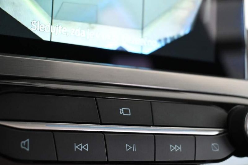 Ford Kuga (2022) 2.0 LED ACC VIRTUAL Tažné Kame - fotka 23 z 37