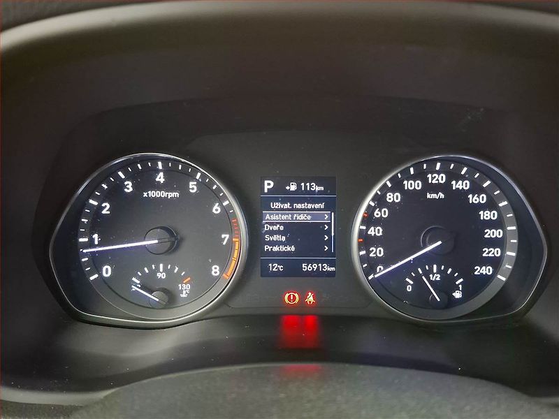 Hyundai i30 (2019) 1.4 T-GDI, Automat, Serv.kniha - fotka 11 z 23
