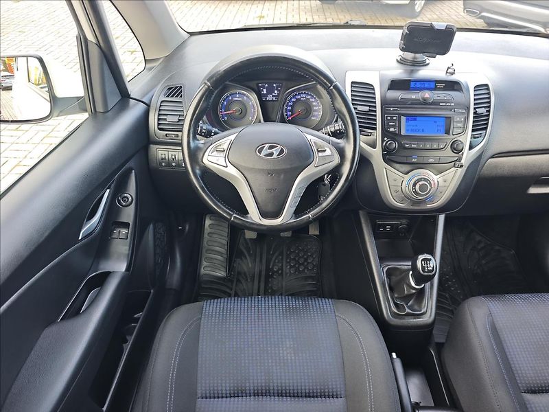 Hyundai ix20 1,6 i CVVT  Trikolor Essential - fotka 16 z 21