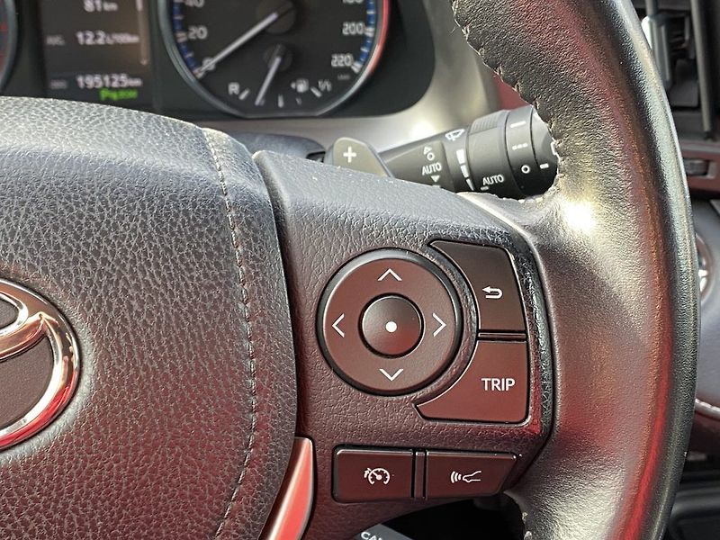 Toyota RAV4 2.0i, ČR-2m, Executive, 4x4 - fotka 19 z 35