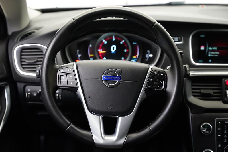 Volvo V40 - fotka 17 z 24