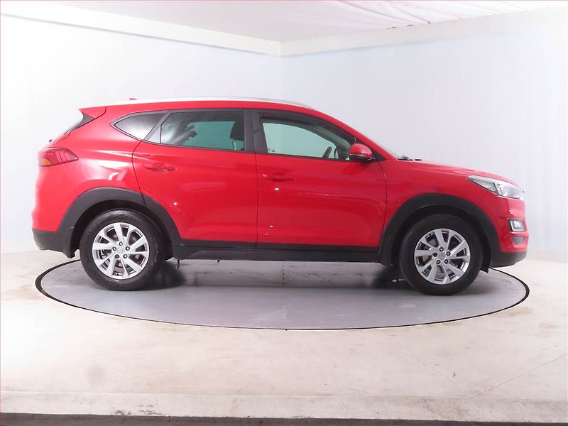 Hyundai Tucson (2020) 1.6 CRDi, 4X4, ČR,1.maj - fotka 6 z 16