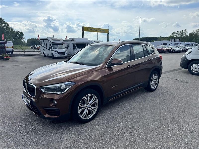 BMW X1 2,0   S Drive - fotka 2 z 11