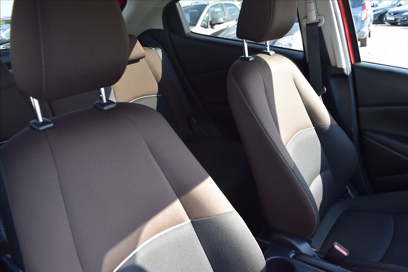Mazda 2 1,5 i 66KW NÍZKÉ KM NOVÁ STK - fotka 24 z 49