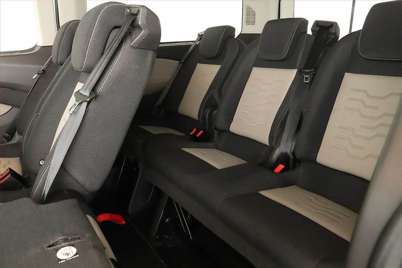 Ford Tourneo Custom (2017) Titanium 2.0 EcoBlue, DPH - fotka 11 z 18