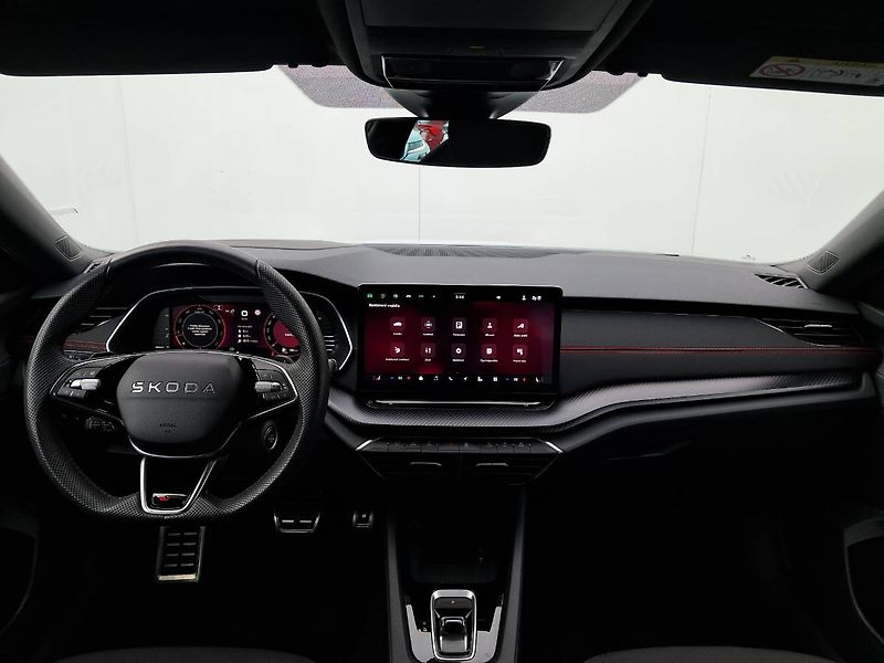 Škoda Octavia (2025) IV RS 2.0 TSI / 195 kW  DSG7 - fotka 7 z 32