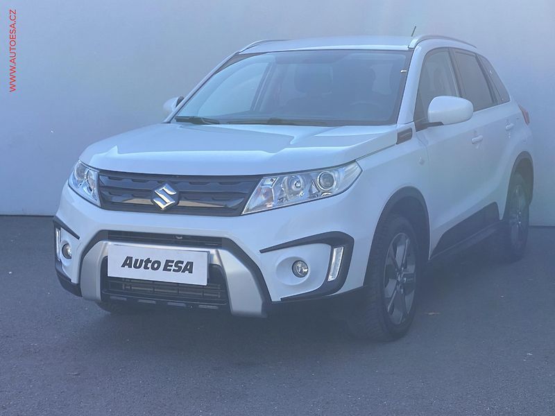 Suzuki Vitara (2015) 1.6 DDiS AllGrip, Premium, AC - fotka 3 z 19