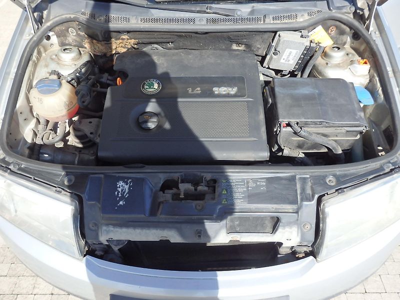 Škoda Fabia 1.4 16V 2x AIRBAG, ASR - fotka 12 z 14