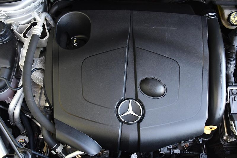 Mercedes-Benz Třídy B 220d PDC 4M N.TOP VYHŘ.SEDAČ - fotka 38 z 38