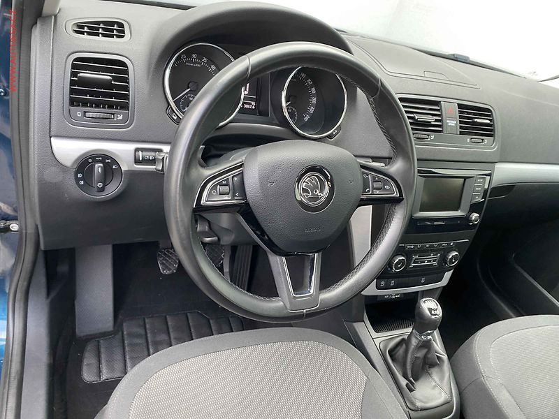Škoda Yeti (2015) 2.0 TDi, Ambition, TZ - fotka 12 z 17
