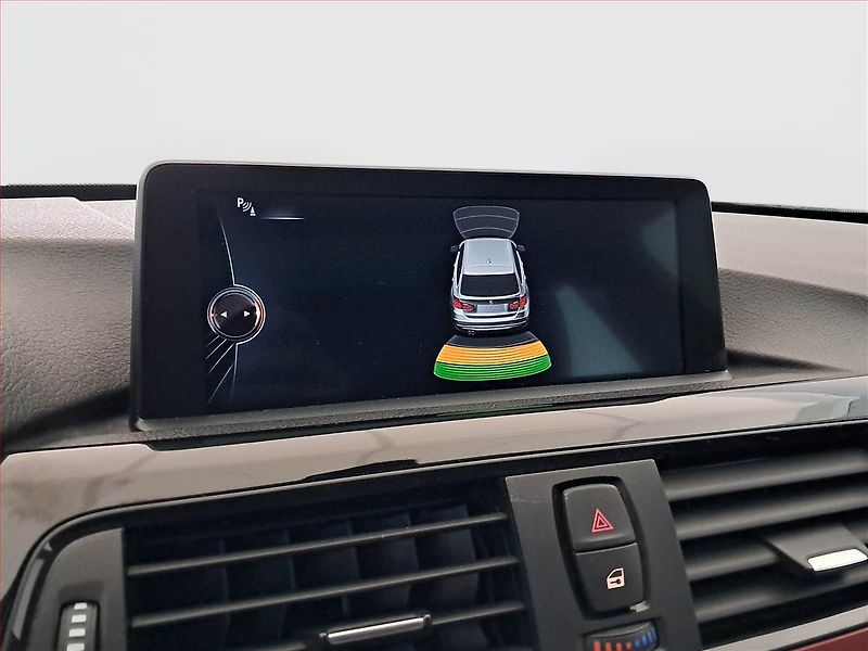 BMW Řada 3 (2015) 320 d, Automat, Navi, Xenony - fotka 19 z 19
