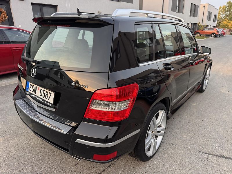 Mercedes-Benz GLK (2009) 220CDI 125Kw Rezervace - fotka 4 z 22