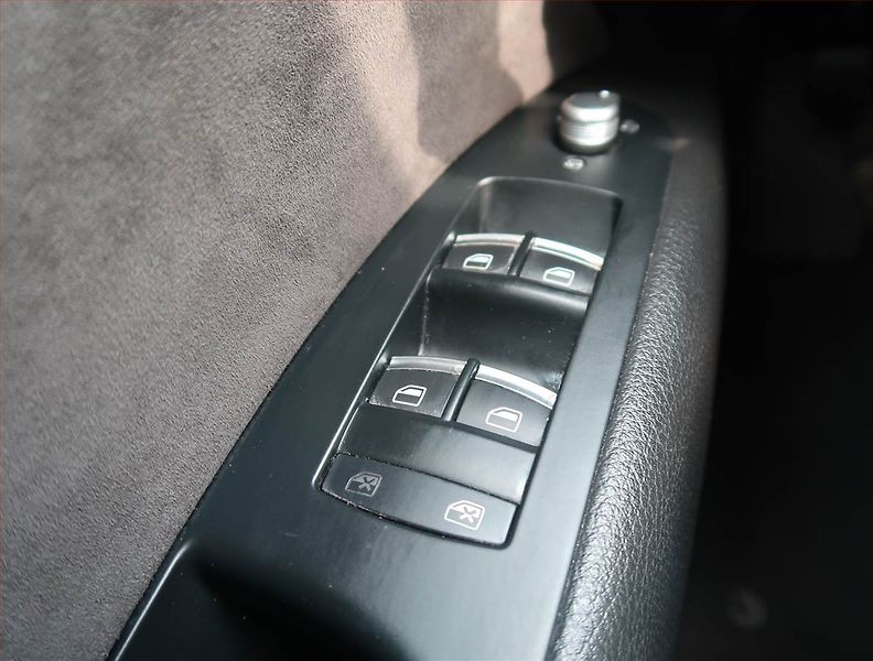 Audi Q7 (2014) S-Line 3.0 TDI, 4X4, Automat - fotka 14 z 14