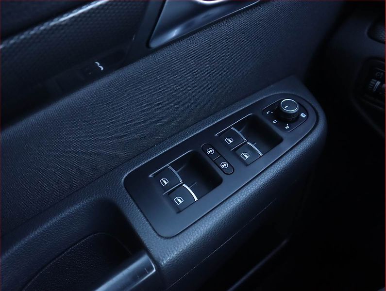 Seat Alhambra (2018) 2.0 TDI, 7 míst, Serv.kniha - fotka 19 z 21