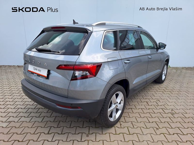 Škoda Karoq (2021) 1.5 TSI / 110 kW / 7DSG / Styl - fotka 2 z 35