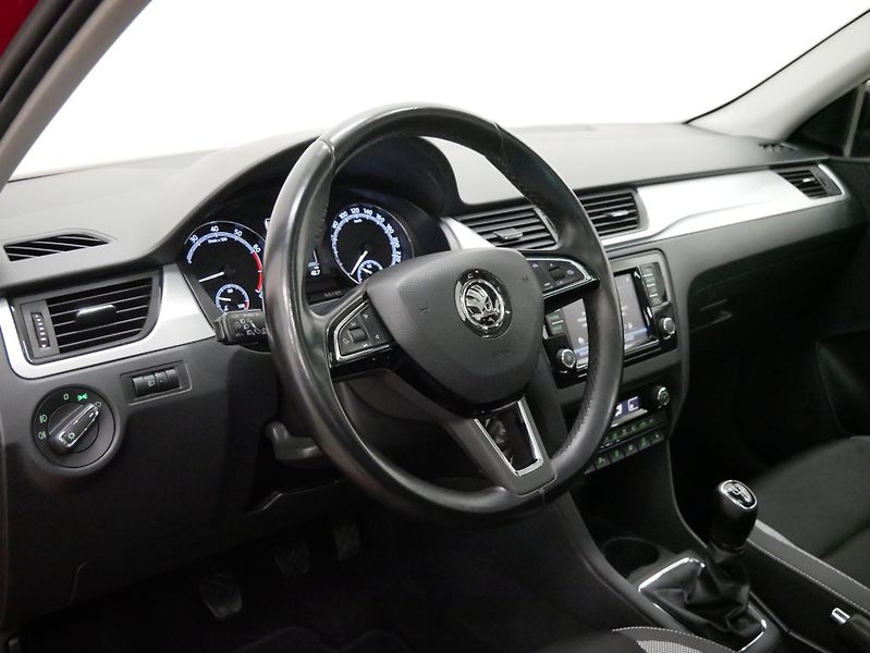 Škoda Rapid - fotka 14 z 32