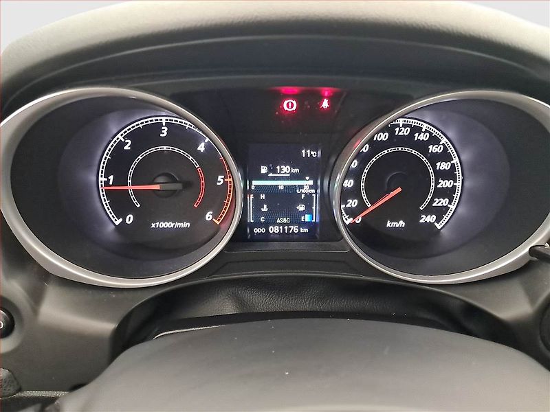 Mitsubishi ASX (2011) 1.8 DI-D MIVEC, 4X4, ČR,1.maj - fotka 11 z 16