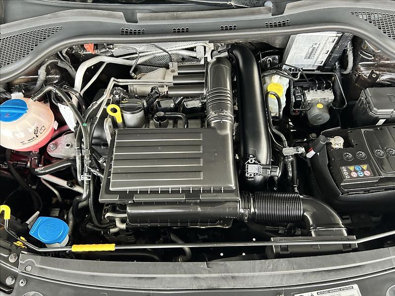 Škoda Rapid 1,2   TSI 81kW,SERVISKA,ŘEMEN - fotka 18 z 20